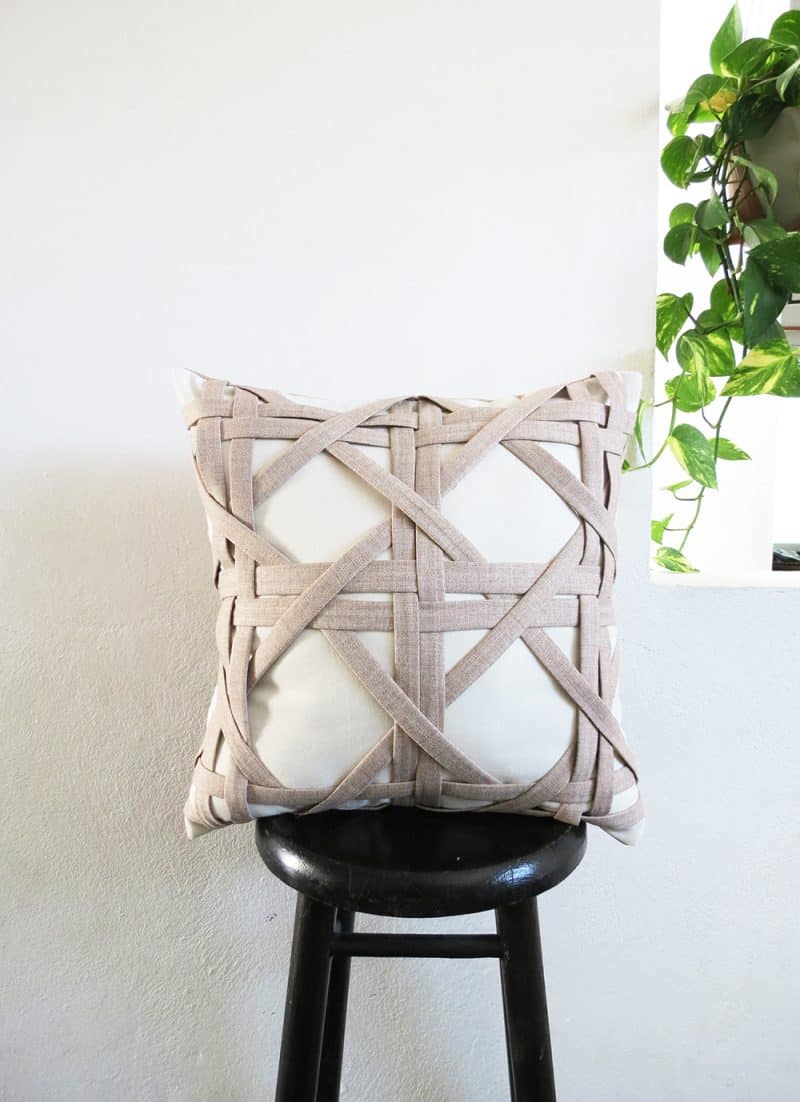Sewing a weaving pillow cover