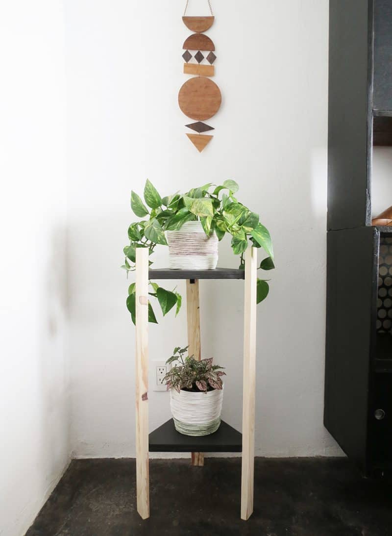 How to build a corner plant stand
