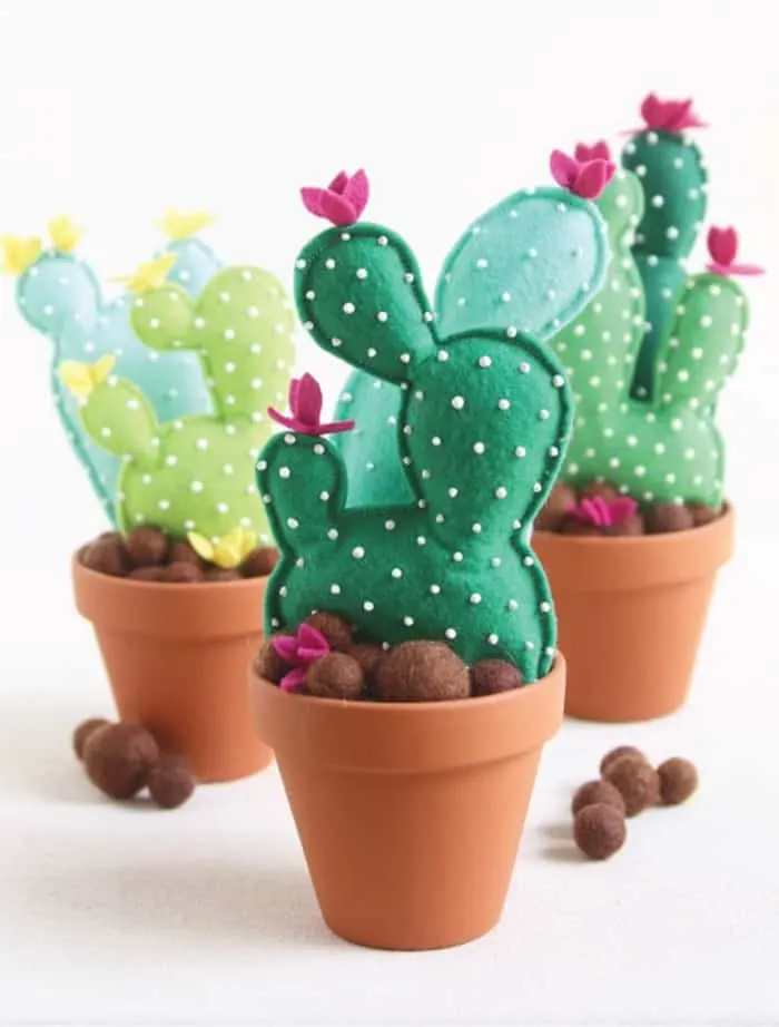 DIY felt cactus craft