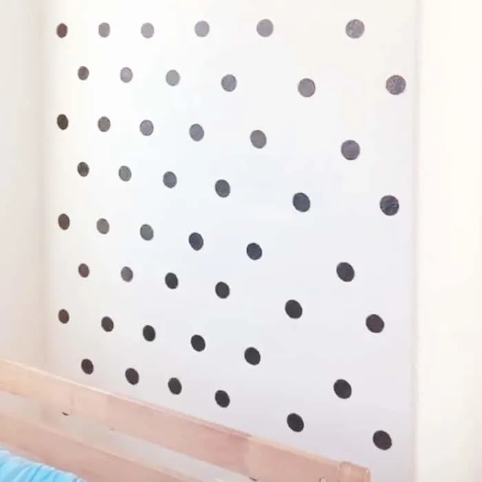 diy accent wall dots