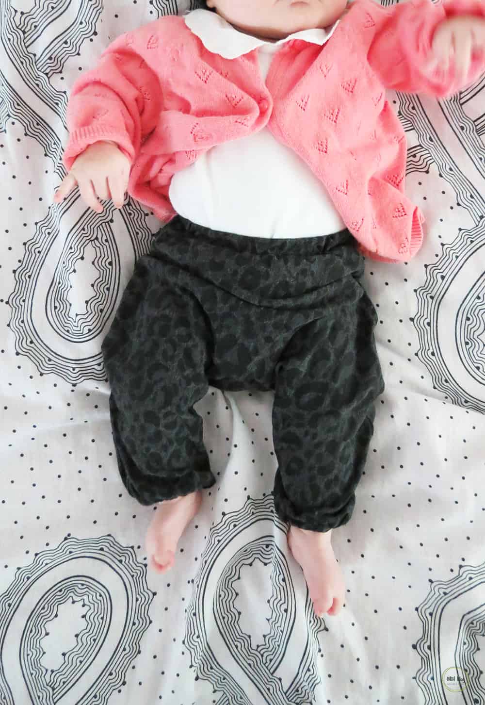 Easy to sew DIY baby pants