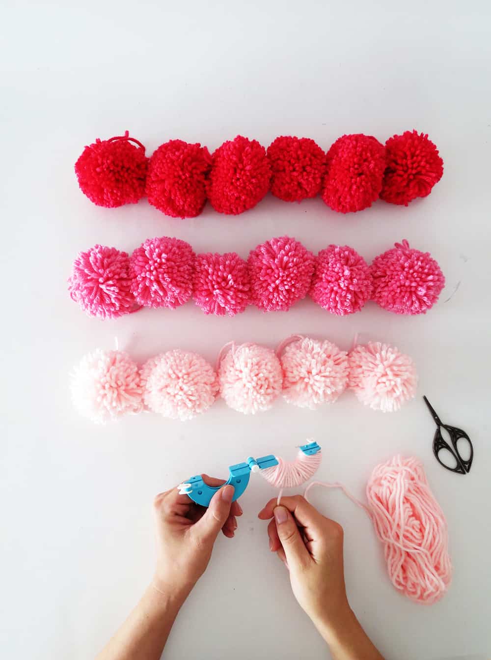 making pom poms