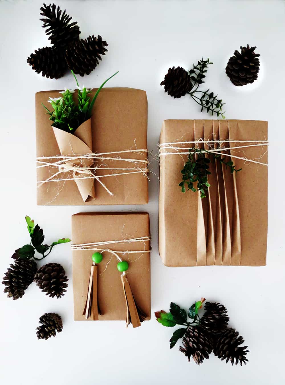 3 ideas to wrap gifts with bown paper