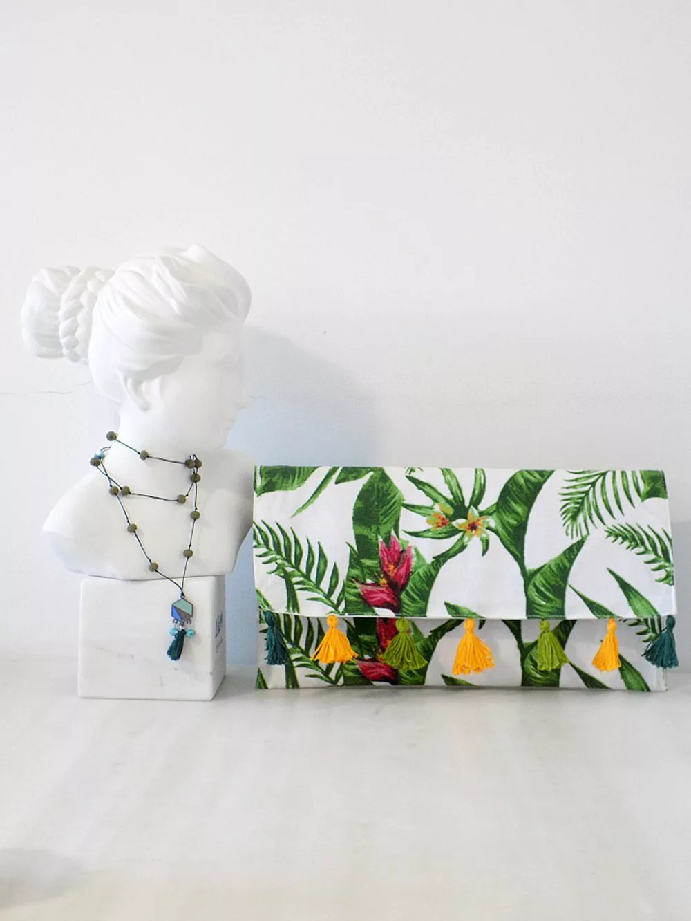 diy tropical clutch