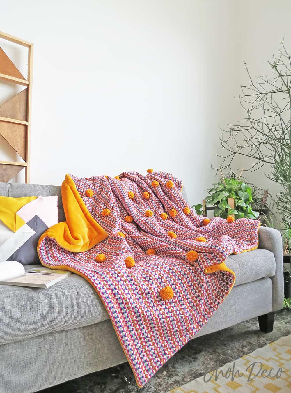DIY sew pompoms blanket 11 - Ohoh deco.
