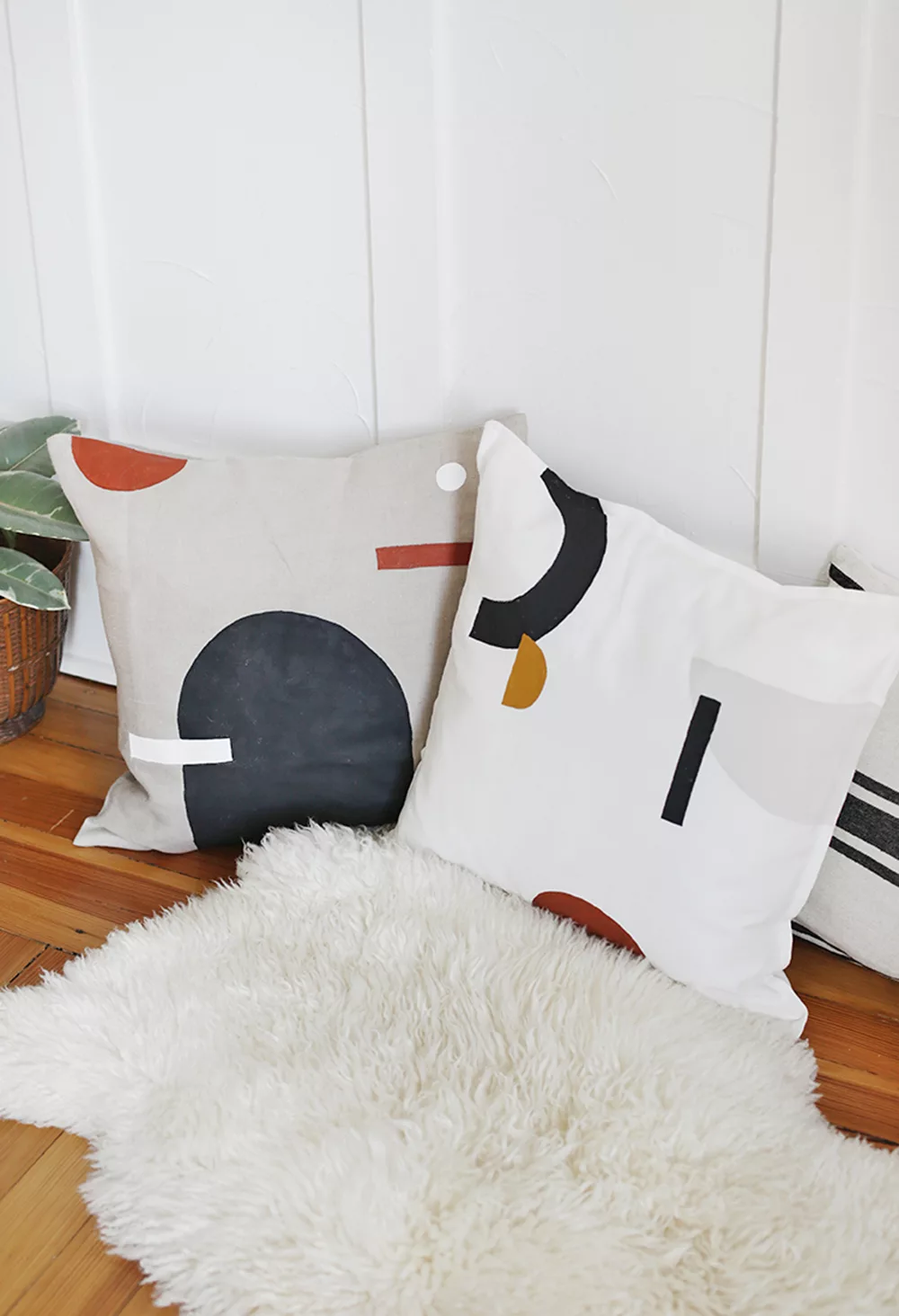 diy painted pillow