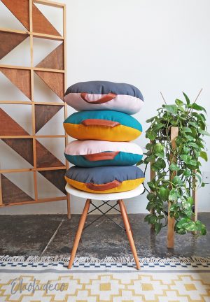 How to sew a round pillow