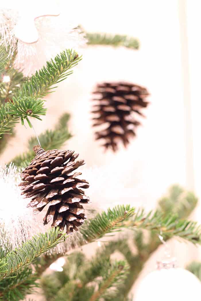 diy scandinavian christmas ornaments