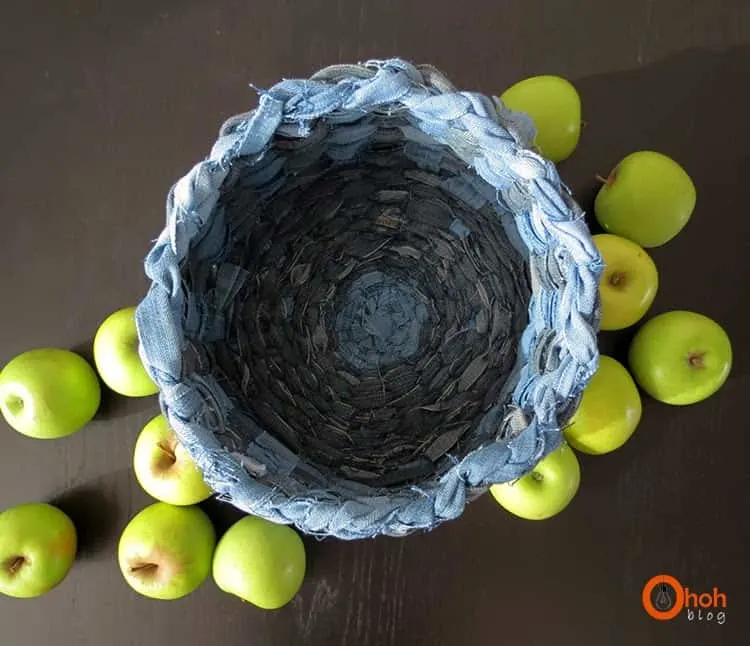 make a basket with denim