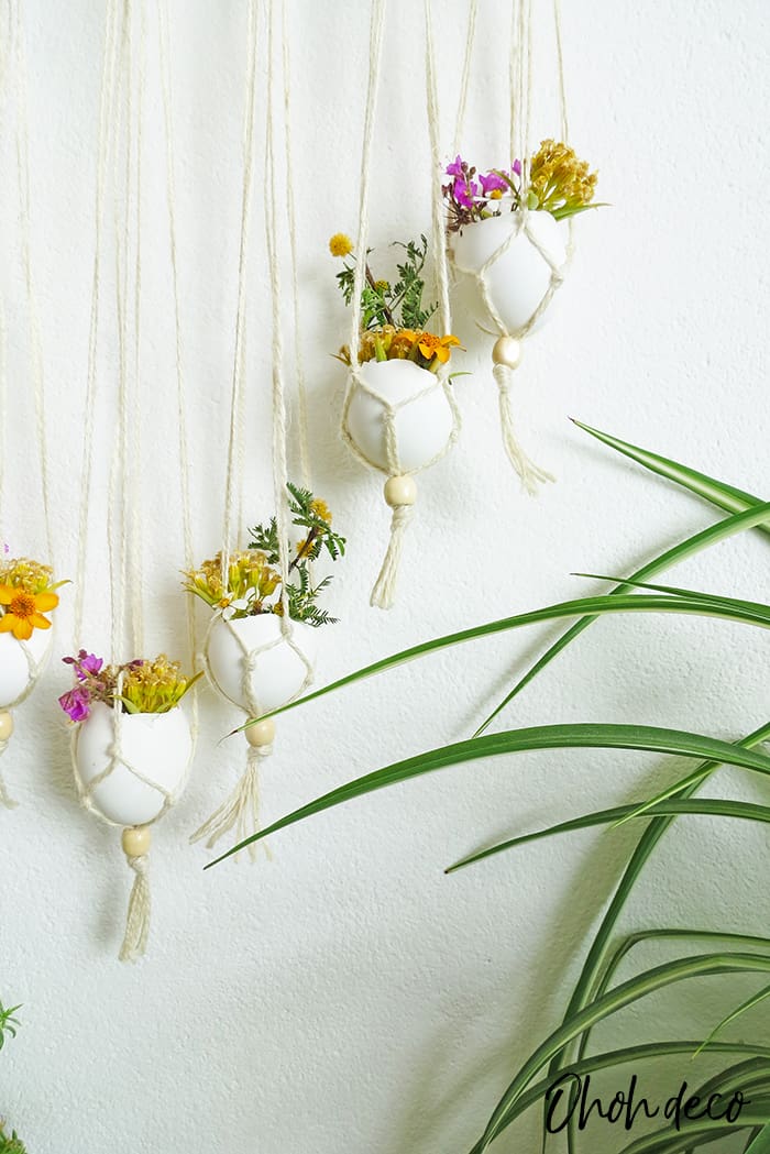 DIY spring wall hanging