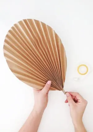 diy paper palm leaf tape the base