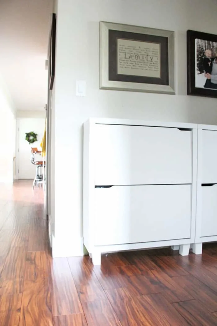 https://www.ohohdeco.com/wp-content/uploads/2020/07/Hallway-Shoe-Storage-Cabinets.jpg.webp