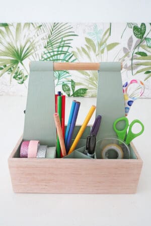 easy to make diy craft organizer caddy