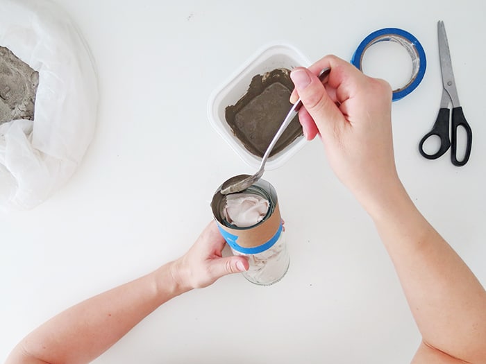 pour concrete to make flower vase