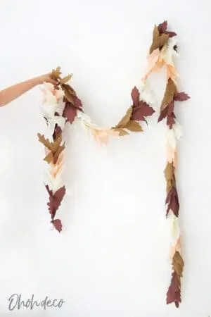 make a paper leaf garland