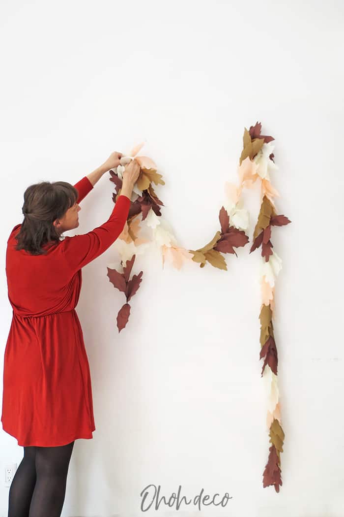 hanging fall leaf garland diy