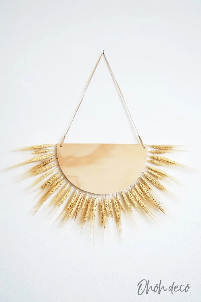 DIY wall hanging wih wheat