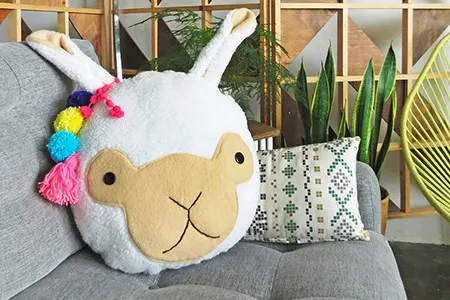 llama cushion pattern