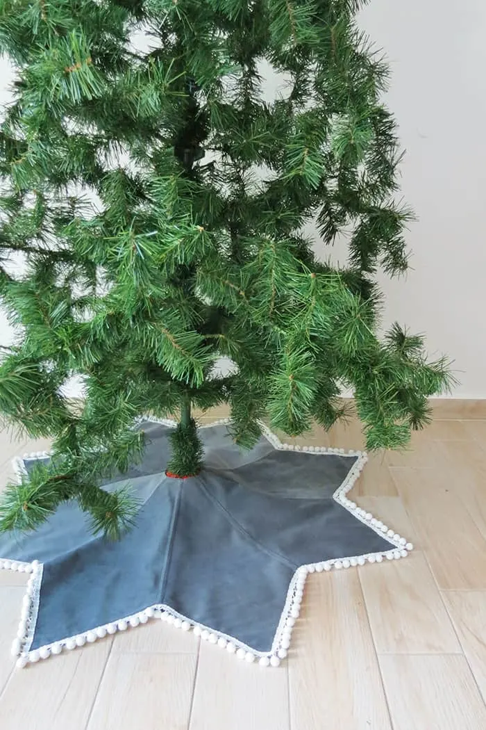 how to sew a star shaped tree skirt
