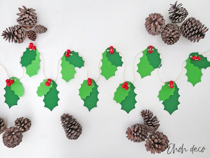 DIY easy Christmas garland