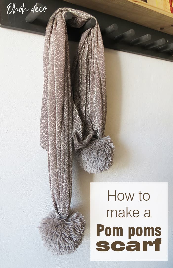 How to make a pom poms scarf