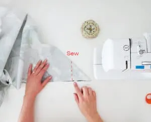 sew corner to make fitted tablecloth
