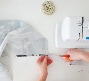 trim edge to DIY fitted table cover