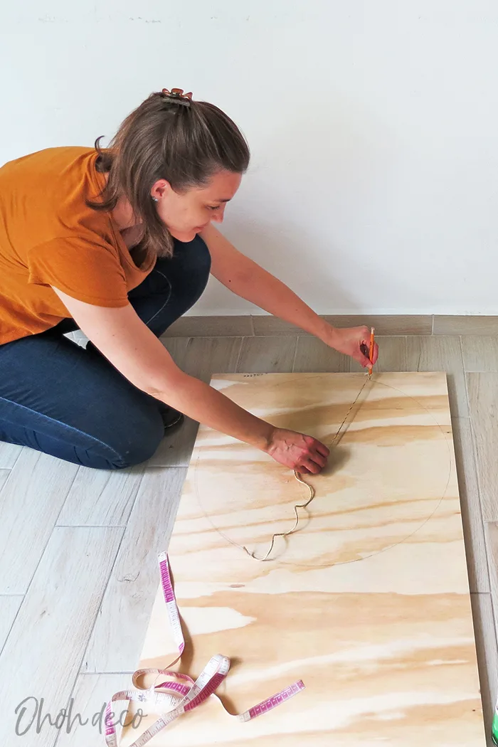 Trace the circle to make the coffee table top