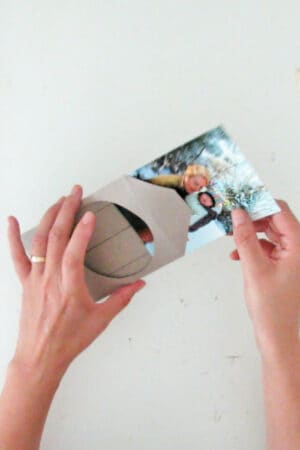easy to make picture frame with paper
