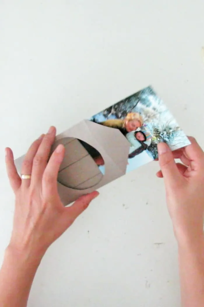 easy to make picture frame with paper
