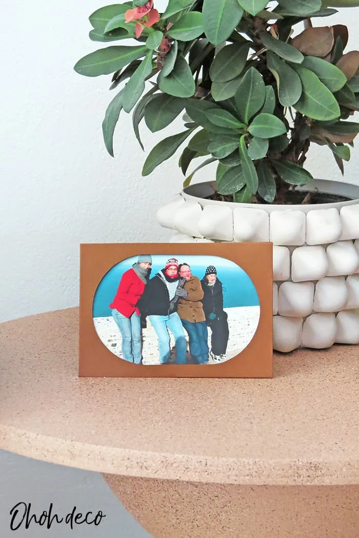 DIY picture frame