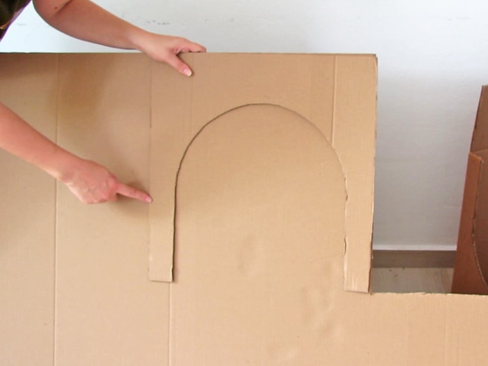 cardboard box table DIY