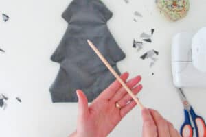 how to sew a christmas pillow