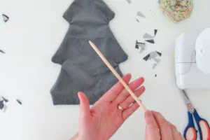 how to sew a christmas pillow