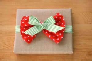 diy fabric bow gift