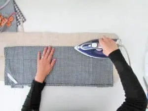 make creases for the calendar pockets