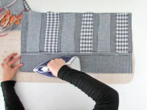 make creases for the calendar pockets