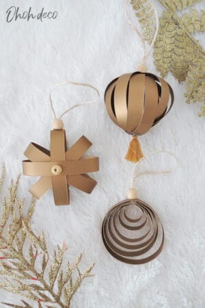 balls Paper christmas ornaments