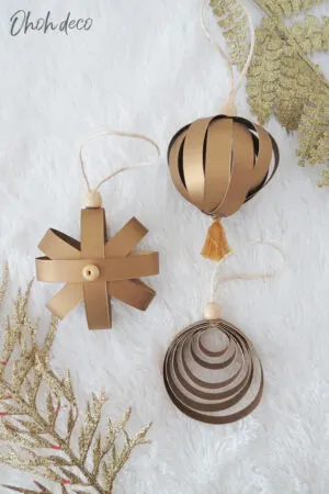 balls Paper christmas ornaments