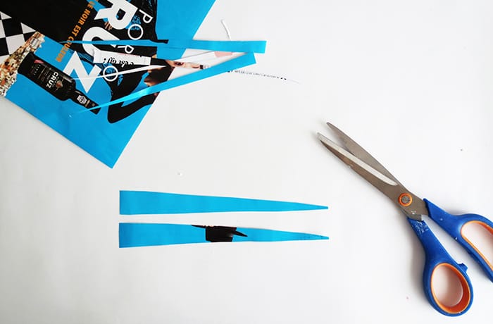 cut two paper trinagles