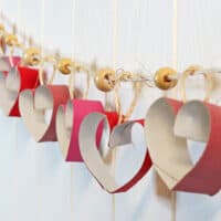 How to make a heart garland