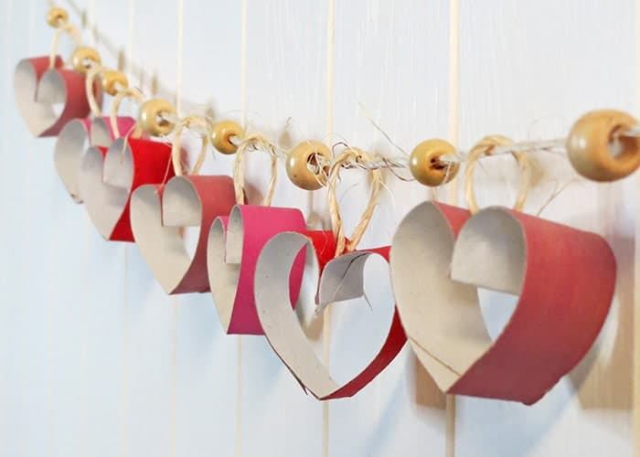 Heart garland DIY