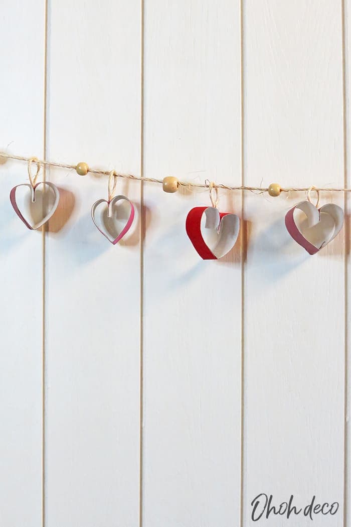 paper heart garland DIY