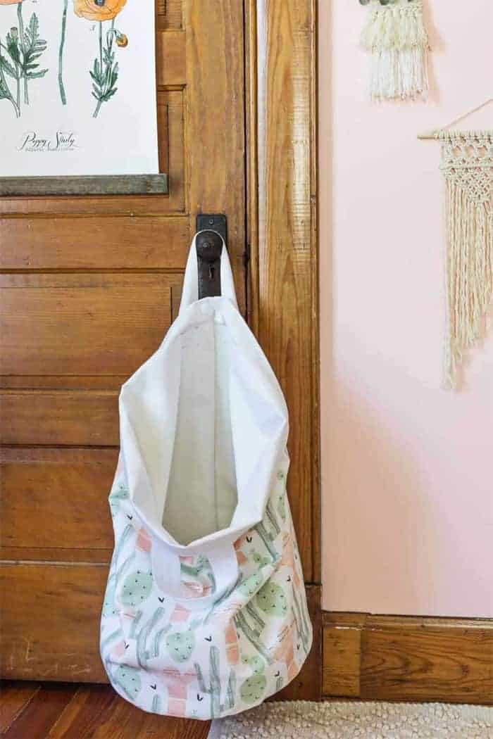 easy to sew laundry hamper