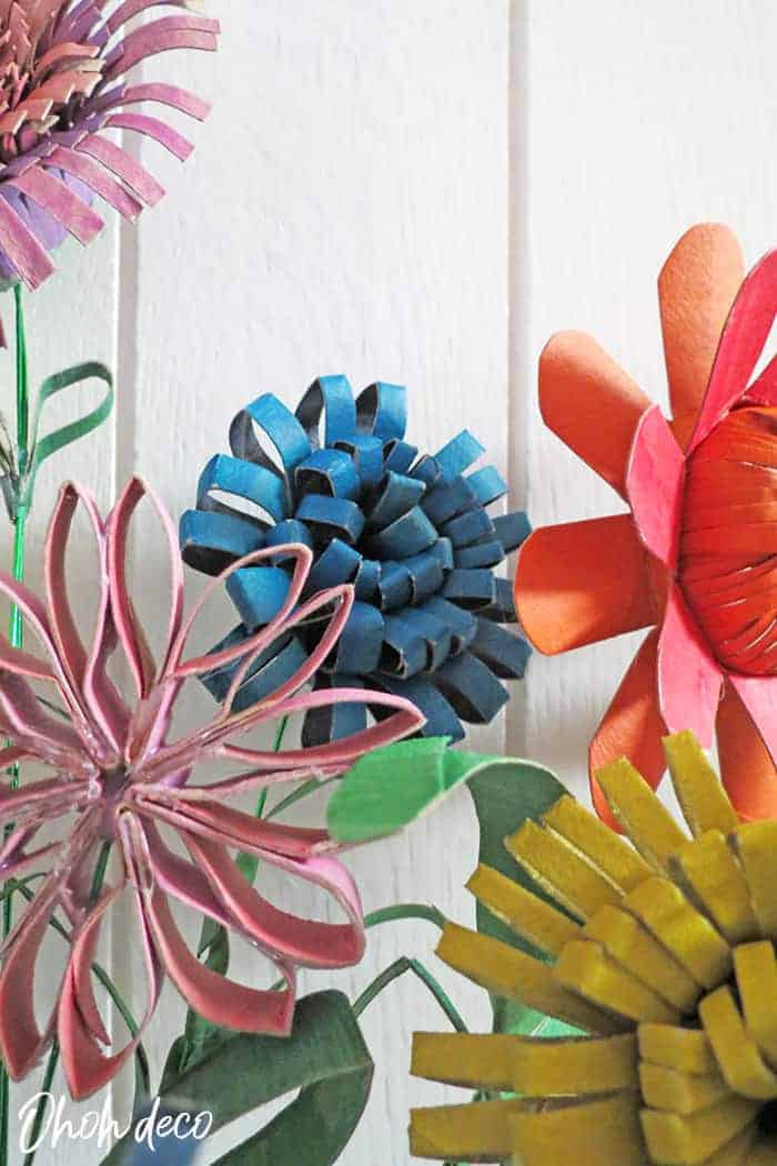 toilet paper rolls bouquet of flowers