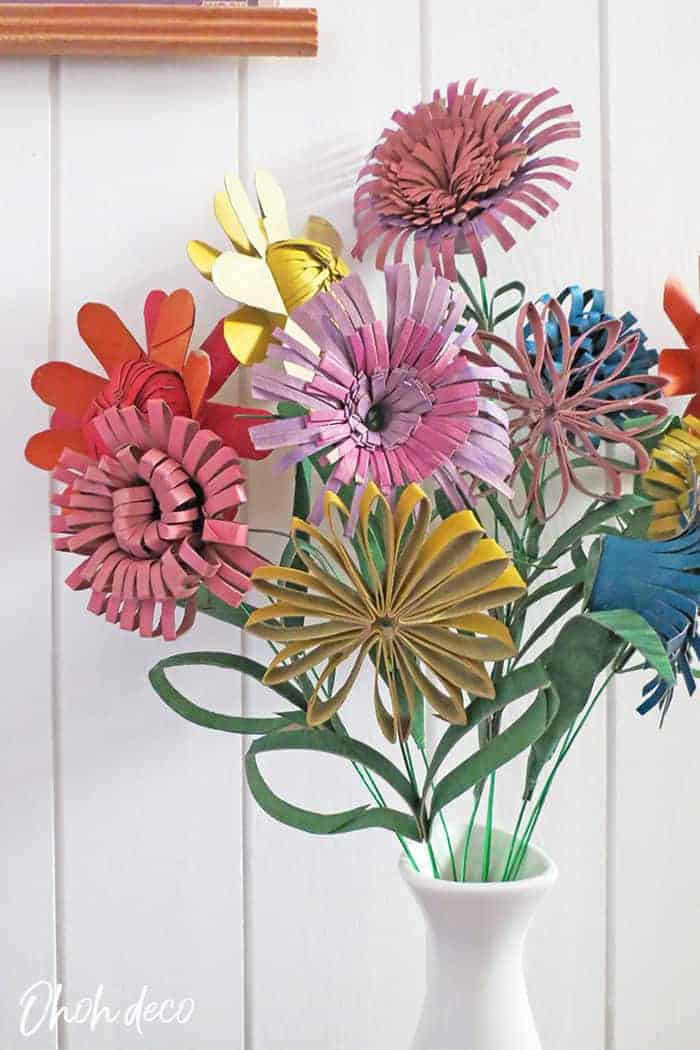 make flowers with toilet paper rolls