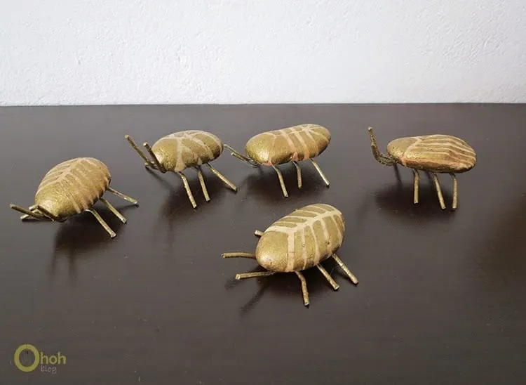How to make beetle bugs with pebbles