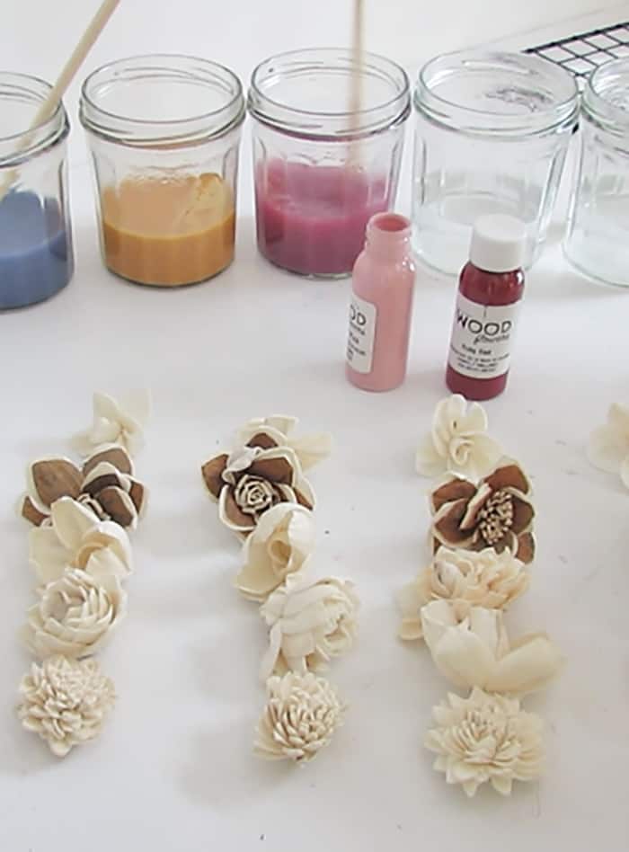 how to dye sola wood flowers