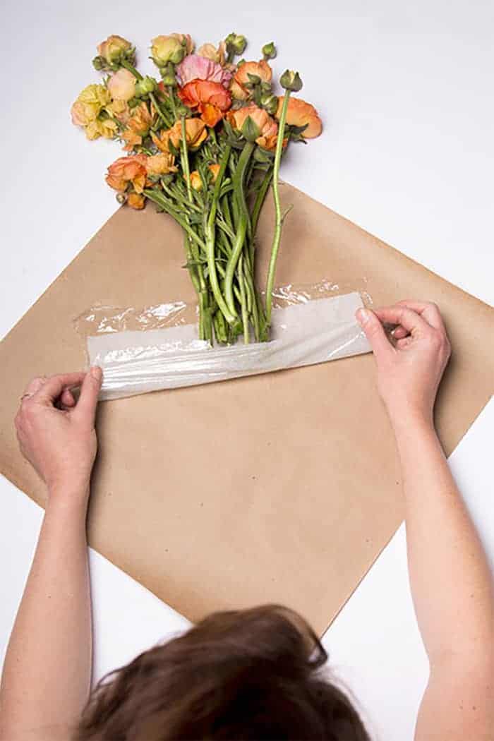 How to Wrap a Bouquet of Flowers with Wrapping Paper