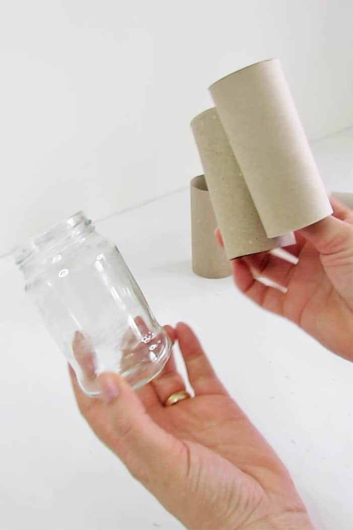 make a flower vase with glass jar